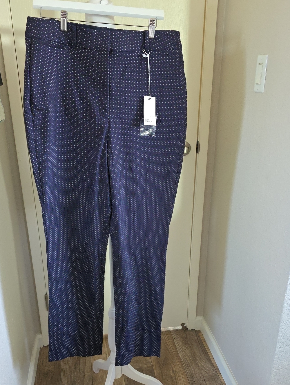 Size 16R Lane Bryant Sexy Stretch Navy Microdot Straightleg Pants